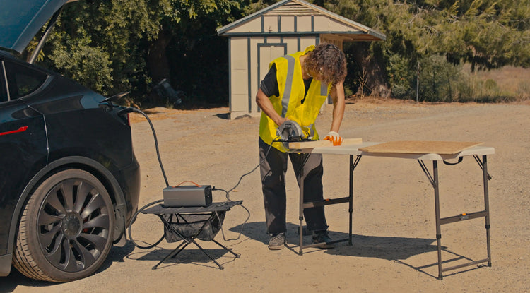 RoamEnergy running jobsite tools from a Tesla—stable 120V AC output